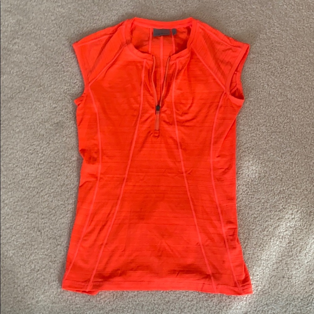 Athleta rash guard